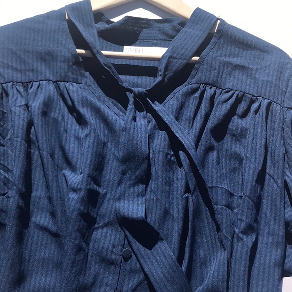 ☀️Time & Tru Long Sleeve Front Tie Blouse - Picture 5 of 7